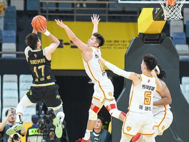 深圳队绝杀吉林队，孙铭徽刷新纪录