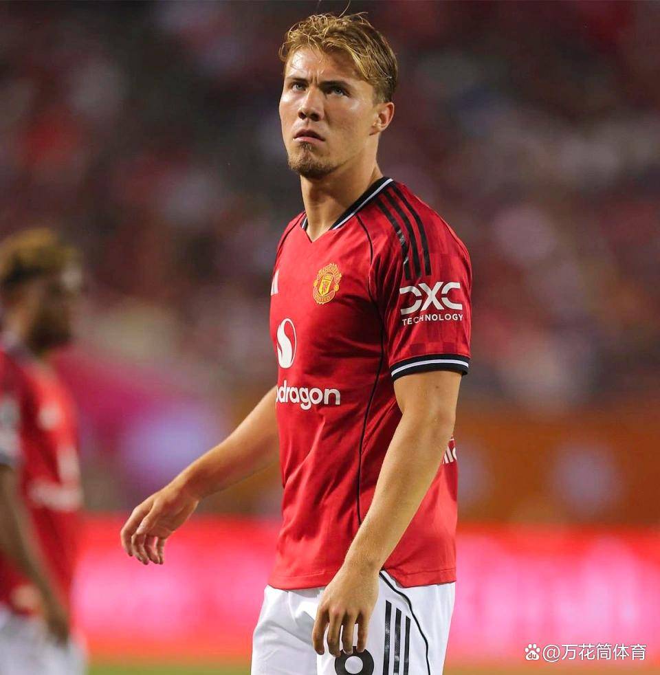 丹麦轻取曼联，莫德里奇点燃赛场