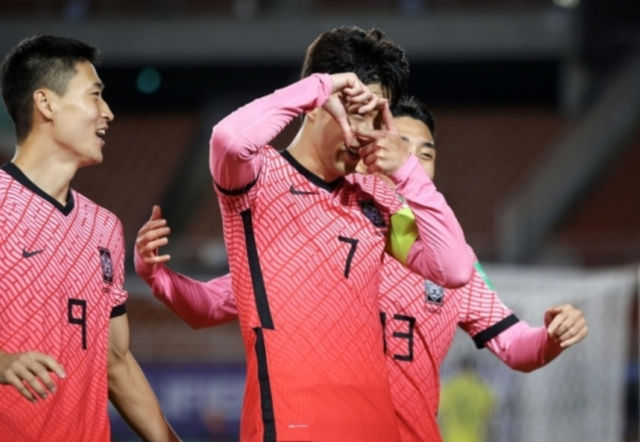 韩国队轻取日本队,郑思维关键制胜 韩国队轻取日本队,郑思维关键制胜