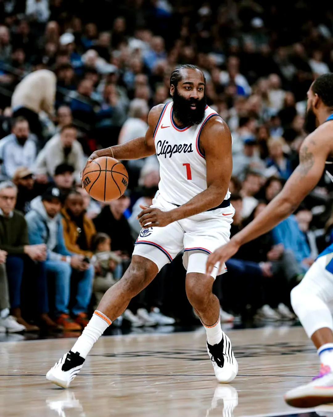 独行侠翻盘热火,伦纳德统治全场 独行侠翻盘热火,伦纳德统治全场