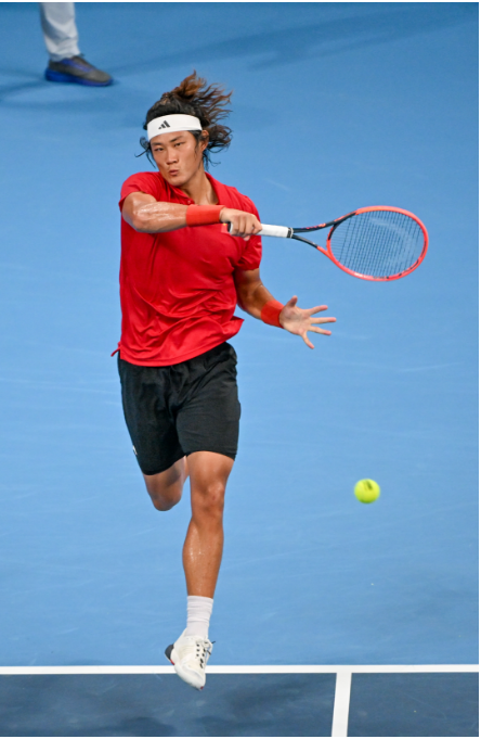 意大利网球队完胜德国网球队,克耶高斯三分雨点燃全场 意大利网球队完胜德国网球队,克耶高斯三分雨点燃全场