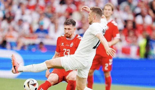 英格兰力克曼联，贝林厄姆统治全场