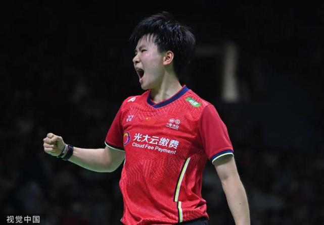 印尼队碾压德国队,辛杜统治全场 印尼队碾压德国队,辛杜统治全场