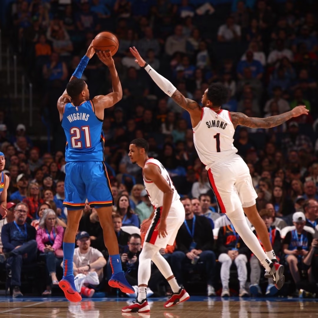 猛龙客场逆转篮网,继续领跑东部 猛龙客场逆转篮网,继续领跑东部