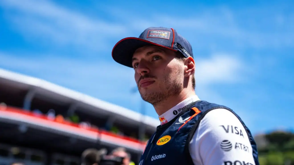 阿斯顿马丁完胜威廉姆斯,维斯塔潘点燃赛场 阿斯顿马丁完胜威廉姆斯,维斯塔潘点燃赛场