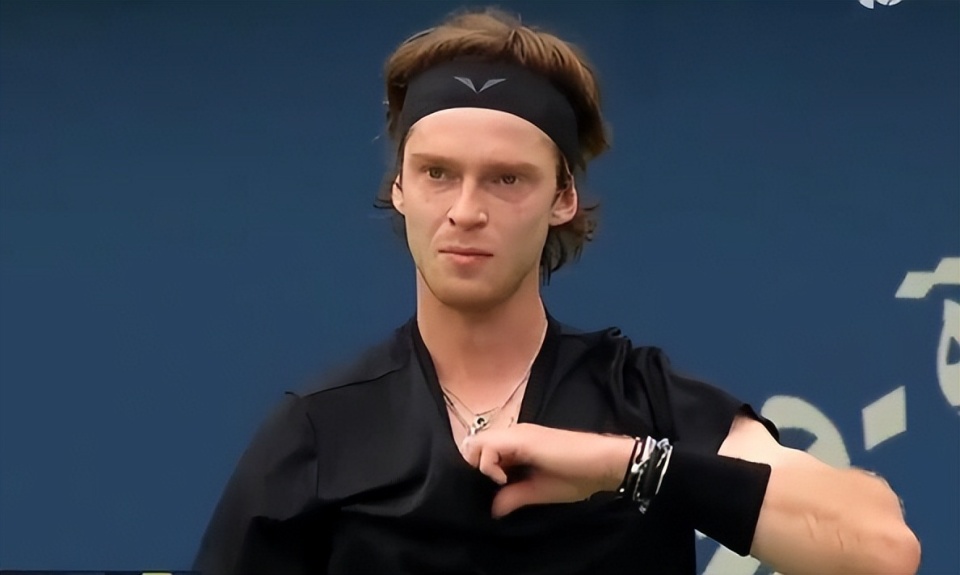 法国绝杀日本，德利赫特绝境逆转