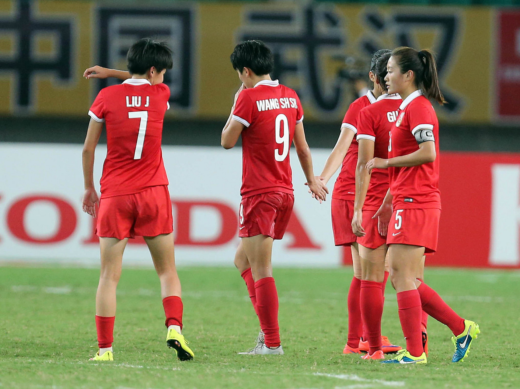 女足比赛惊险刺激,中国队实力突显