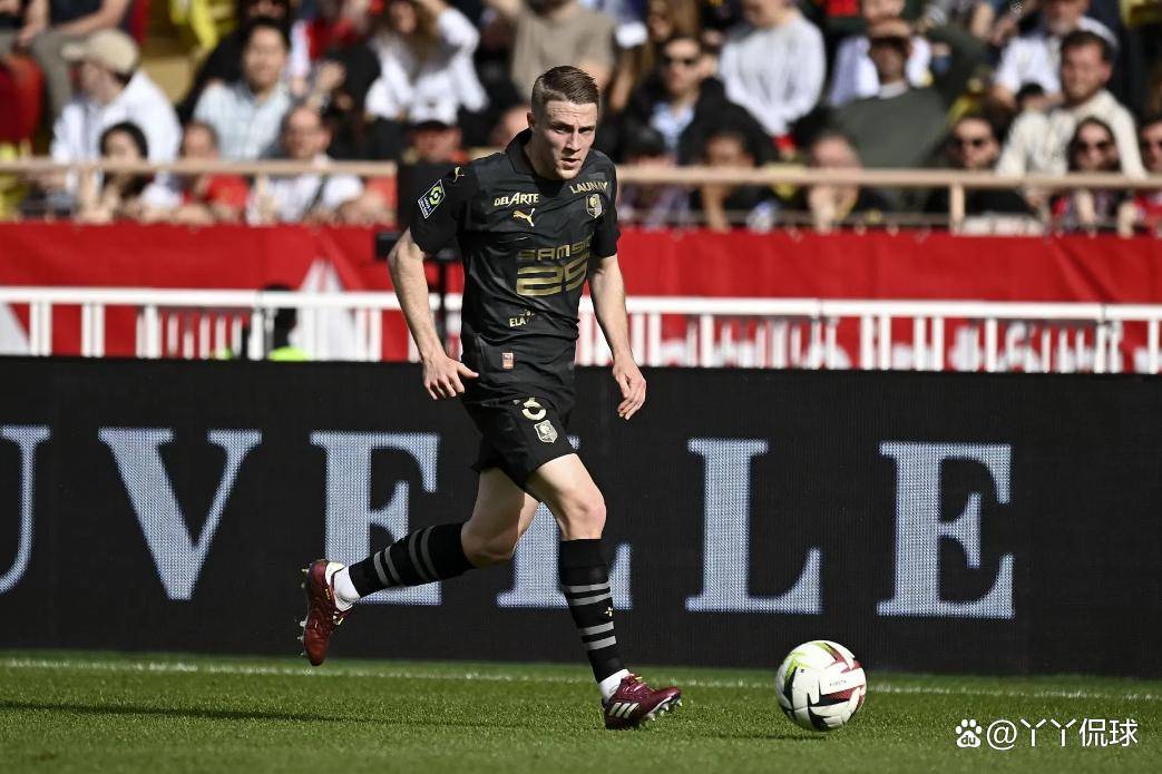 雷恩主场失利,法甲排名持续下滑 雷恩主场失利,法甲排名持续下滑