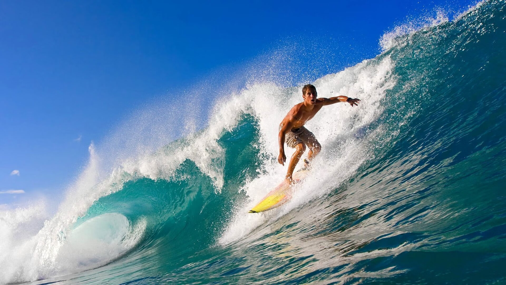 赛道烽烟再起,F1新赛季揭幕战,比利时末节神级超车锁定胜局